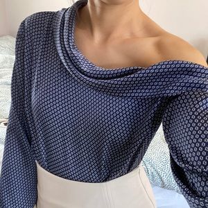 Printed Banana Republic Asymmetrical Draped Off-The-Shoulder Blouse